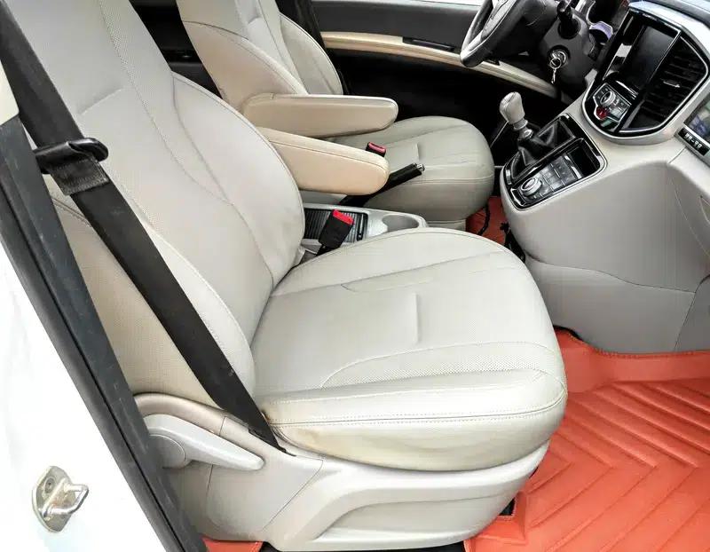 Refine M4 2017 1.9T Diesel Manual Deluxe Smart Edition — миниатюра 12