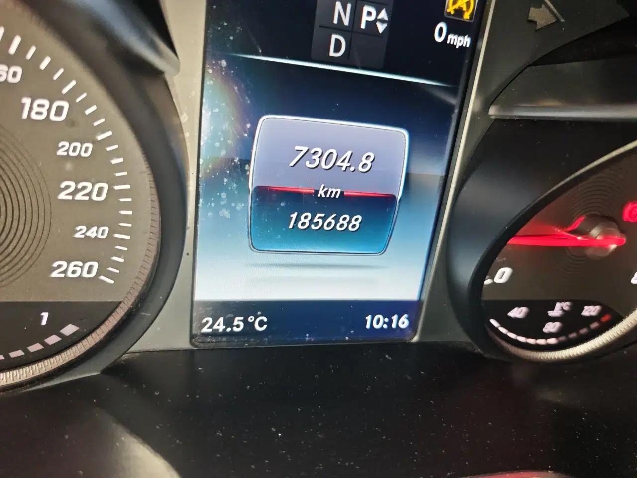Mercedes-Benz GLC 2017 GLC 260 4MATIC Luxury Model — миниатюра 12
