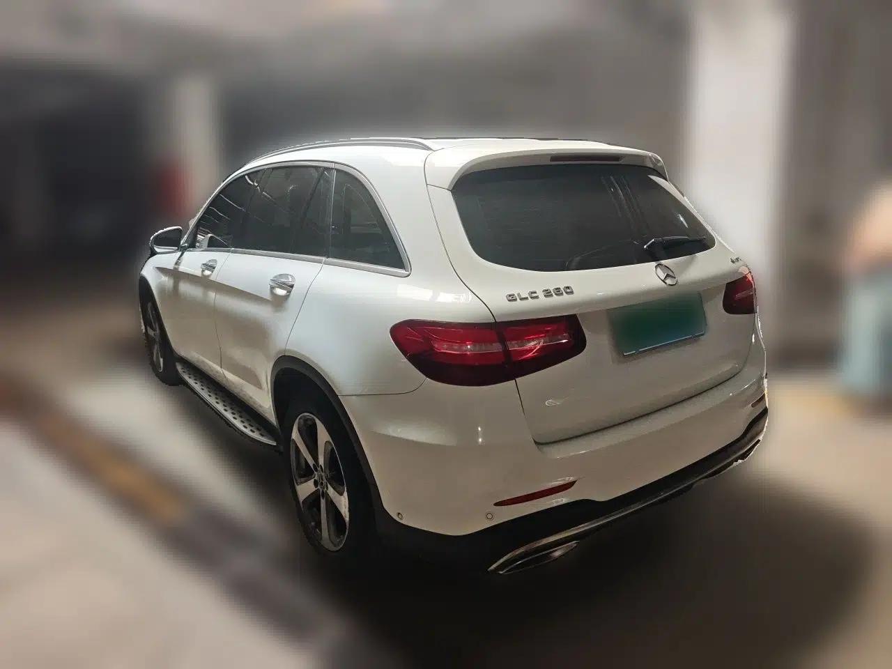 Mercedes-Benz GLC 2017 GLC 260 4MATIC Luxury Model — миниатюра 4