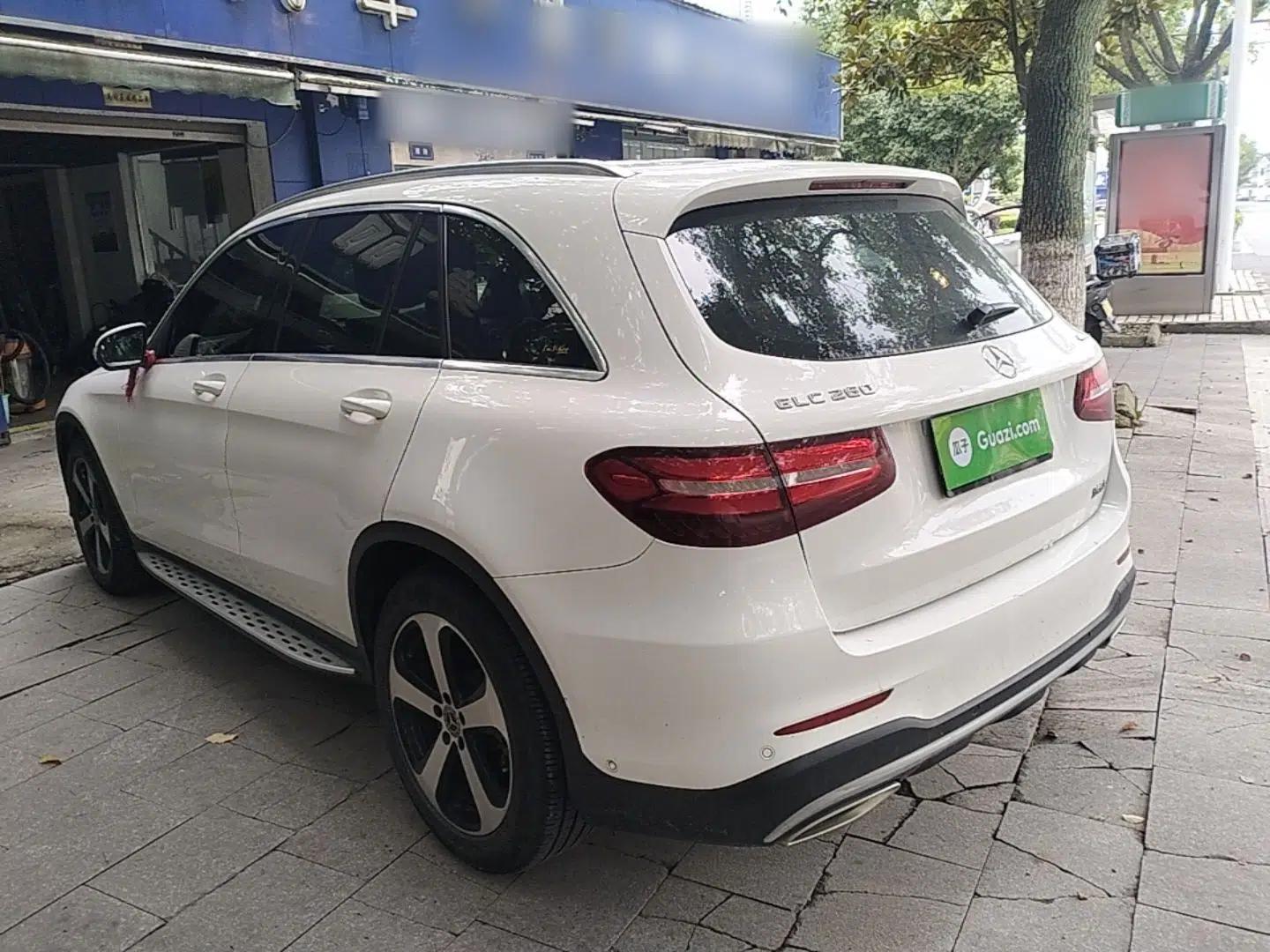 Mercedes-Benz GLC 2019 GLC 260 4MATIC Luxury Model — миниатюра 13