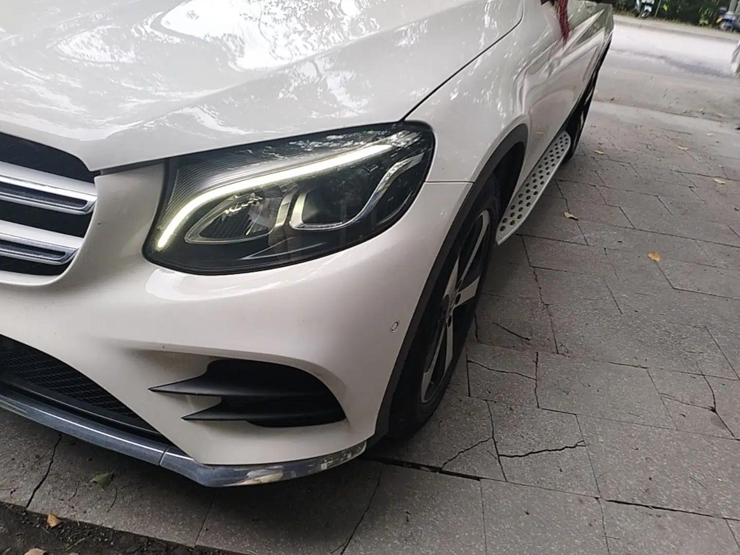 Mercedes-Benz GLC 2019 GLC 260 4MATIC Luxury Model — миниатюра 8