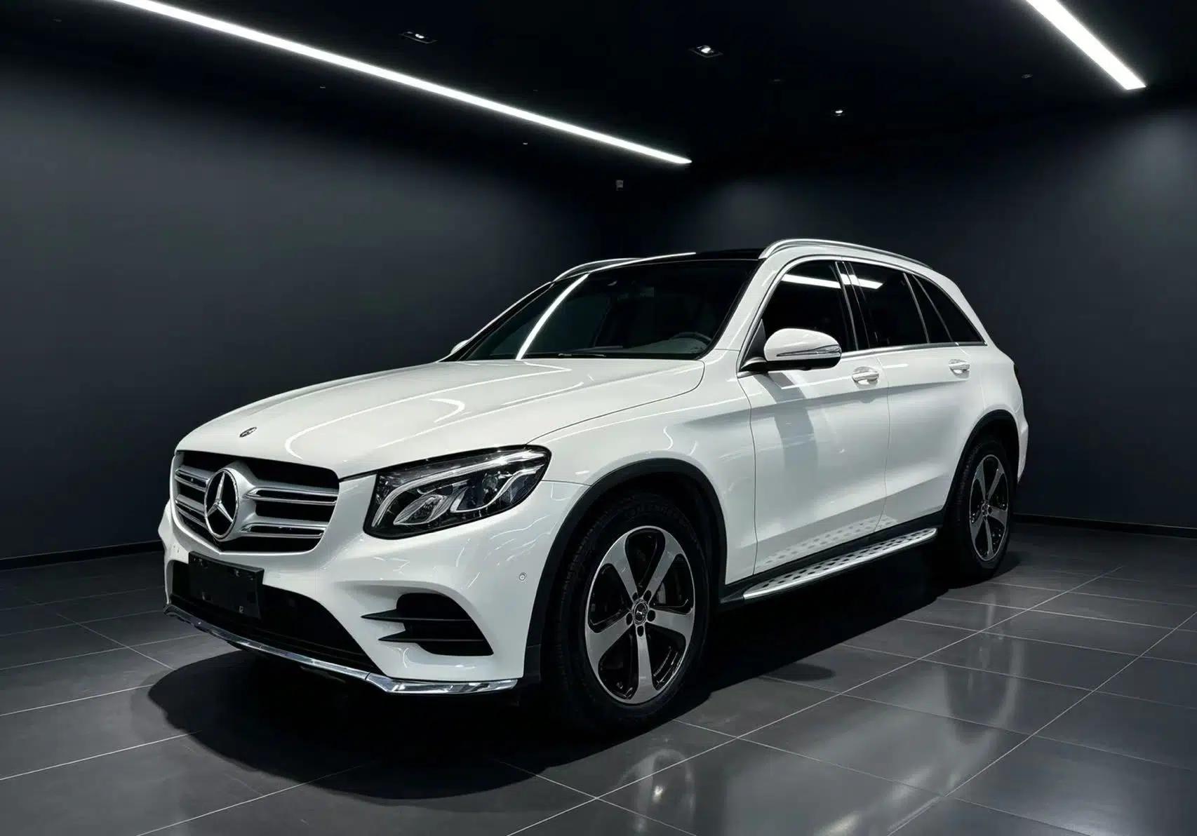 Mercedes-Benz GLC 2018 Facelift GLC 260 4MATIC Luxury Edition — миниатюра 1