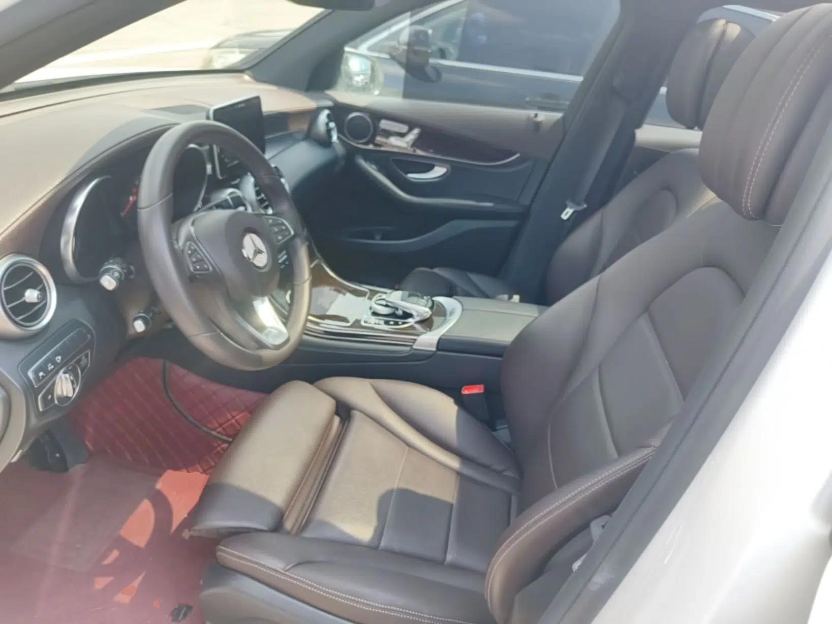 Mercedes-Benz GLC 2018 Facelift GLC 260 4MATIC Luxury Edition — миниатюра 17