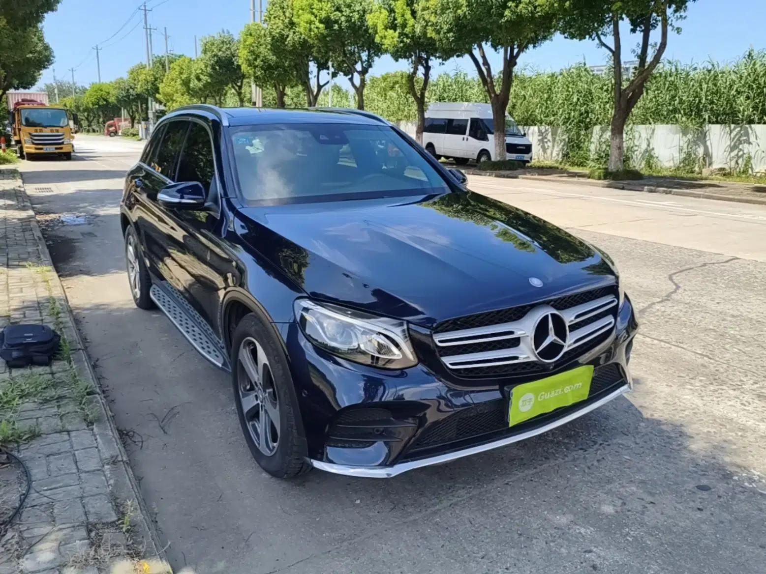 Mercedes-Benz GLC 2017 GLC 260 4MATIC Luxury Model — миниатюра 3