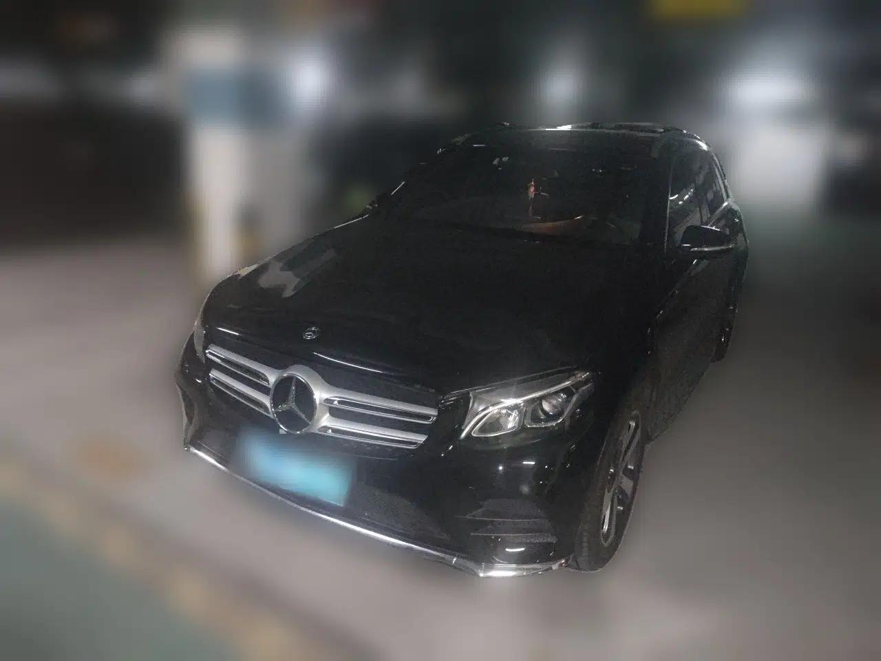 Mercedes-Benz GLC 2017 GLC 260 4MATIC Luxury Model — миниатюра 1