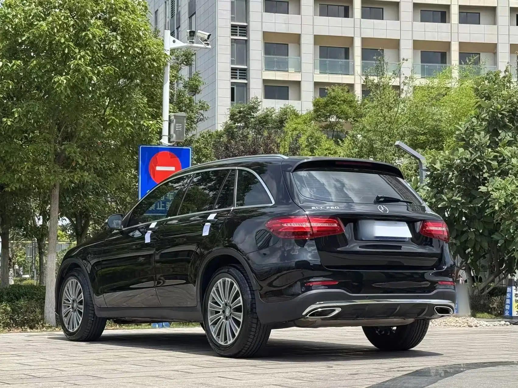 Mercedes-Benz GLC 2017 GLC 260 4MATIC Dynamic Edition — миниатюра 4