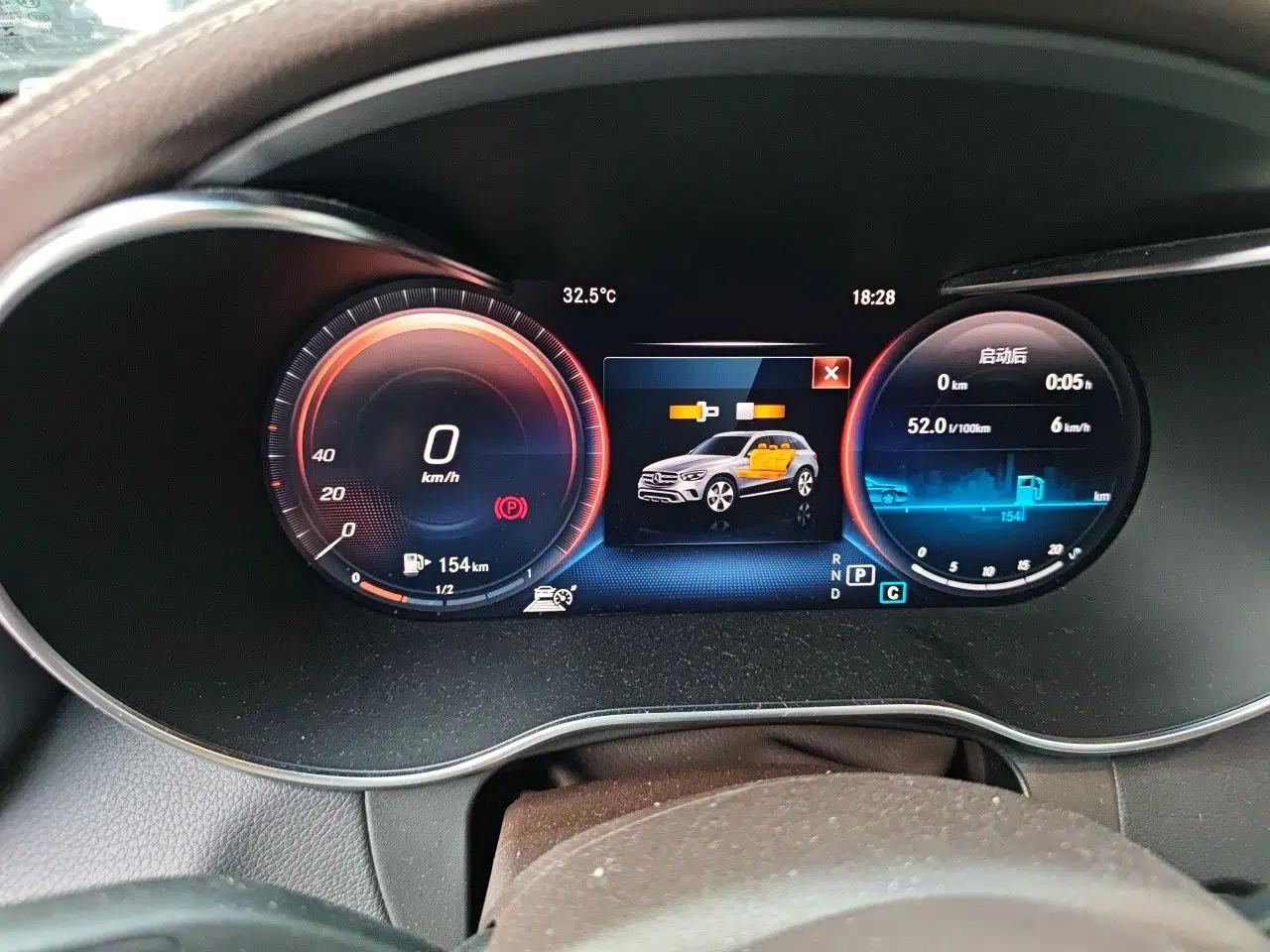 Mercedes-Benz GLC 2020 Facelifted GLC 260 L 4MATIC Dynamic Edition — миниатюра 11