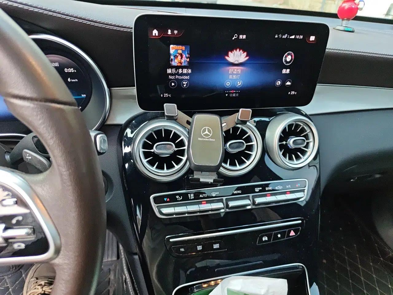 Mercedes-Benz GLC 2020 Facelifted GLC 260 L 4MATIC Dynamic Edition — миниатюра 13