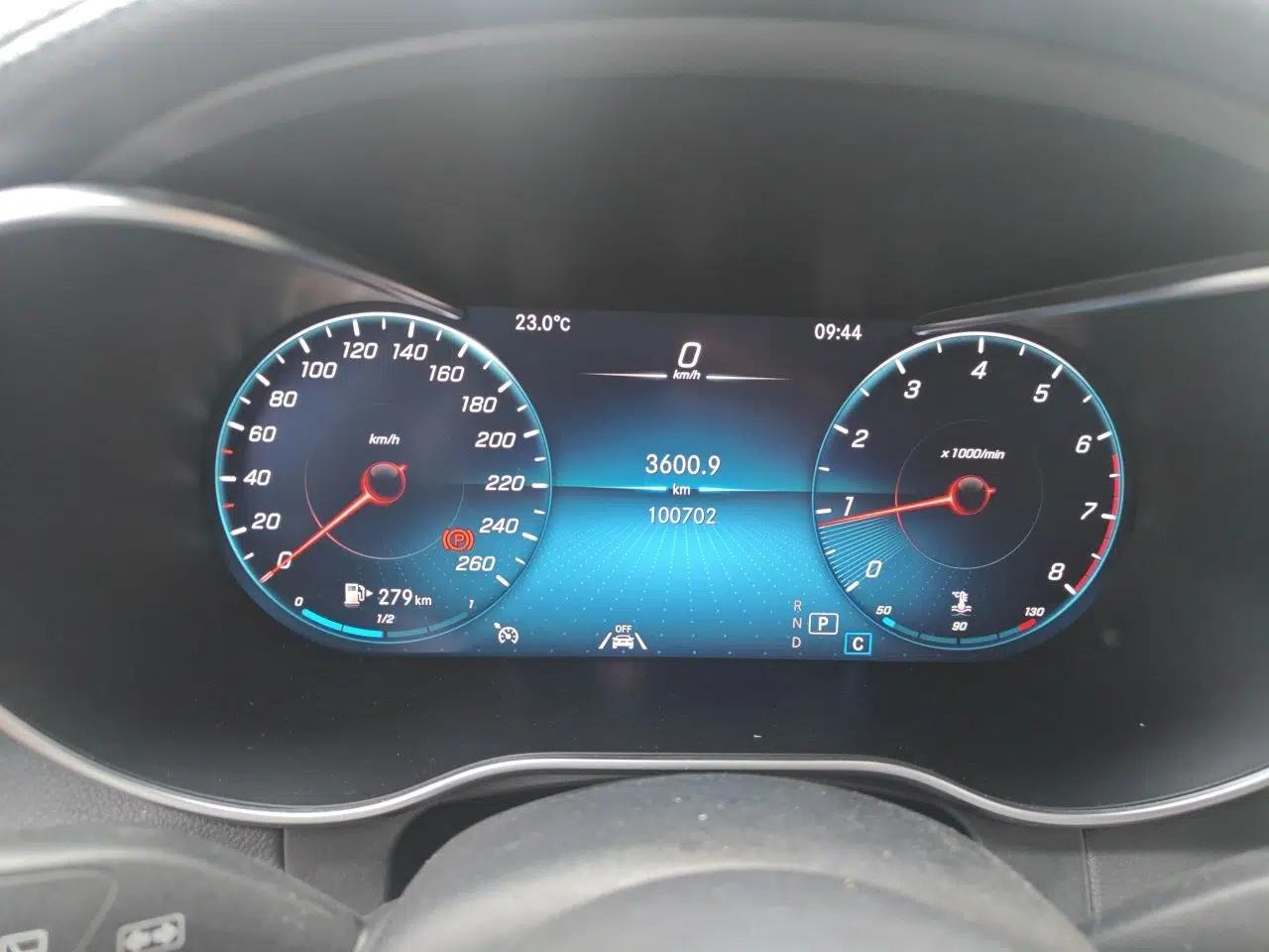 Mercedes-Benz GLC 2020 GLC 300 L 4MATIC Dynamic Edition — миниатюра 11