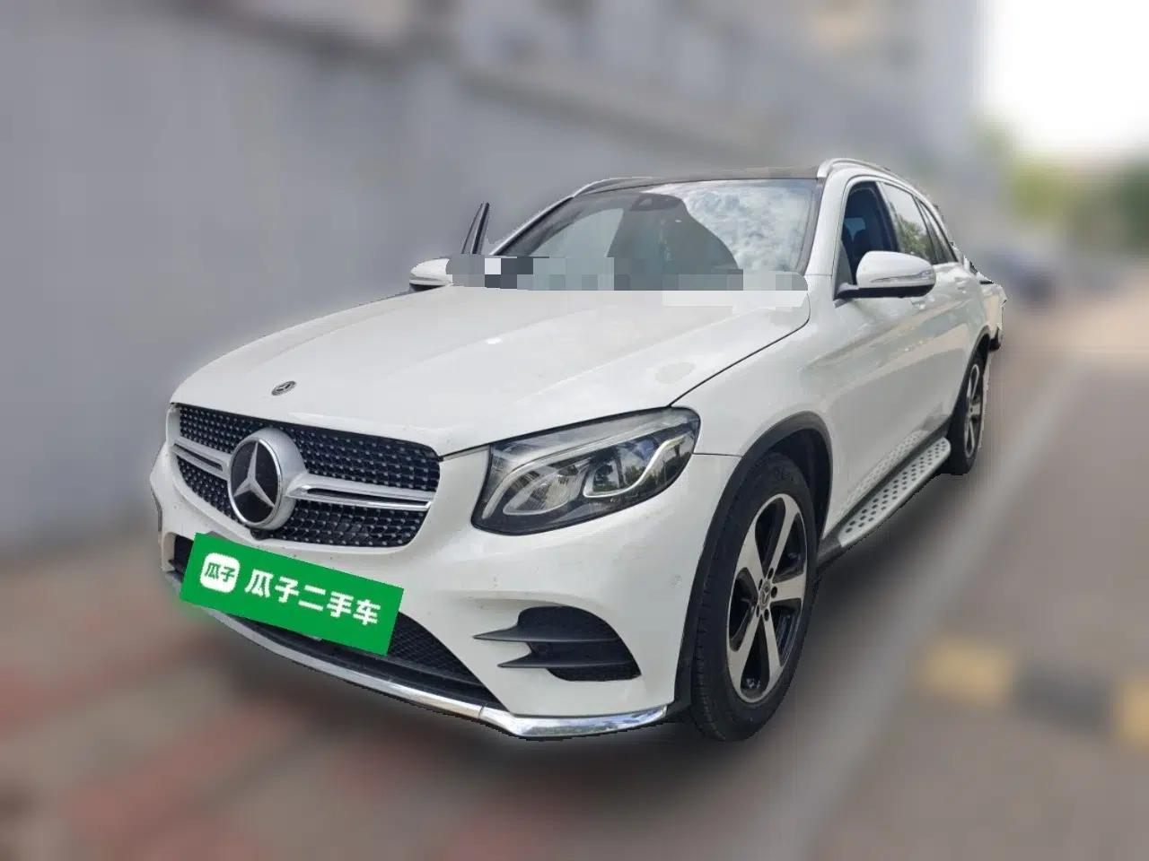 Mercedes-Benz GLC 2019 GLC 260 L 4MATIC Luxury Model — миниатюра 1