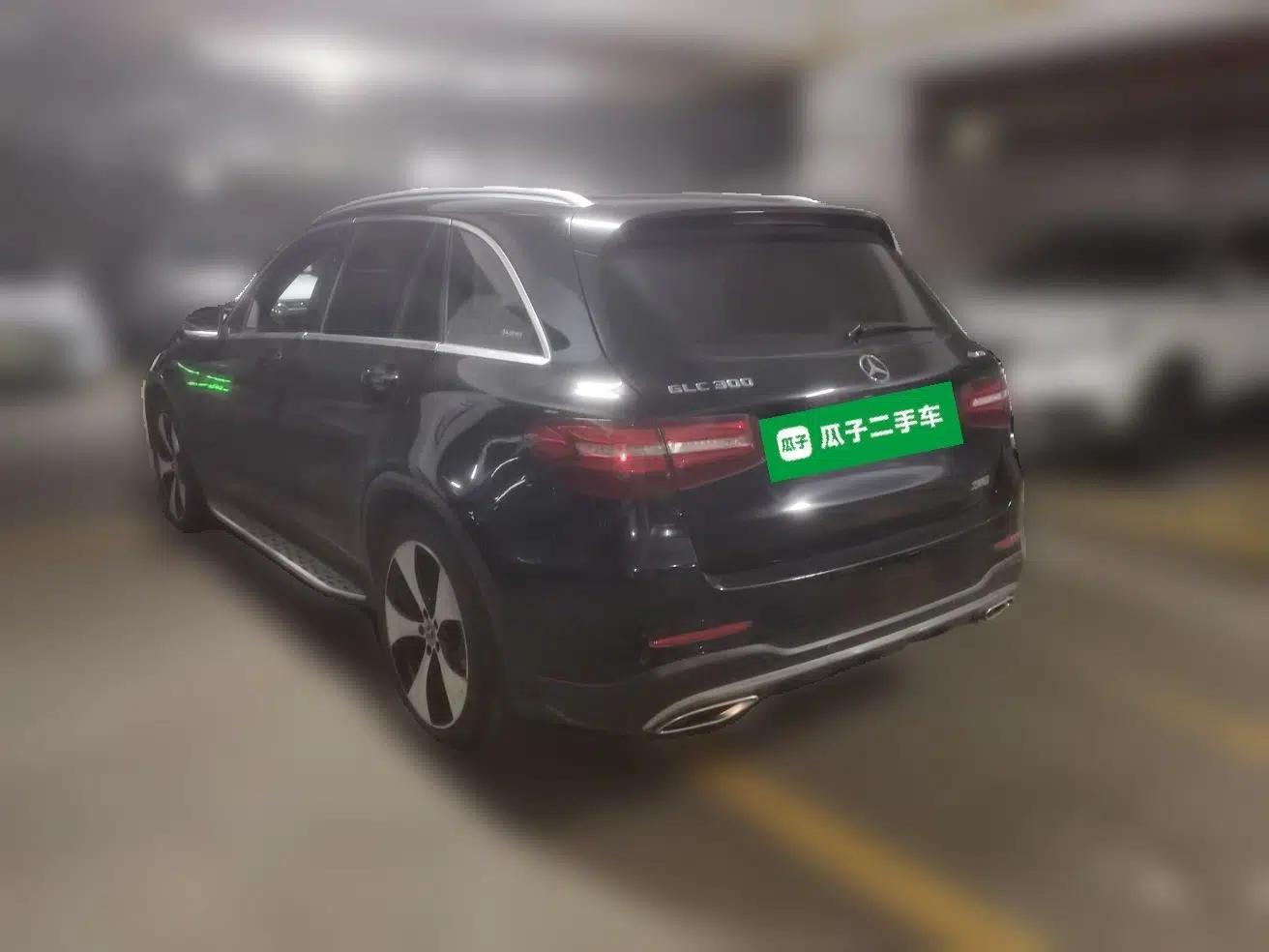 Mercedes-Benz GLC 2018 GLC 300 4MATIC Sport Edition — миниатюра 4