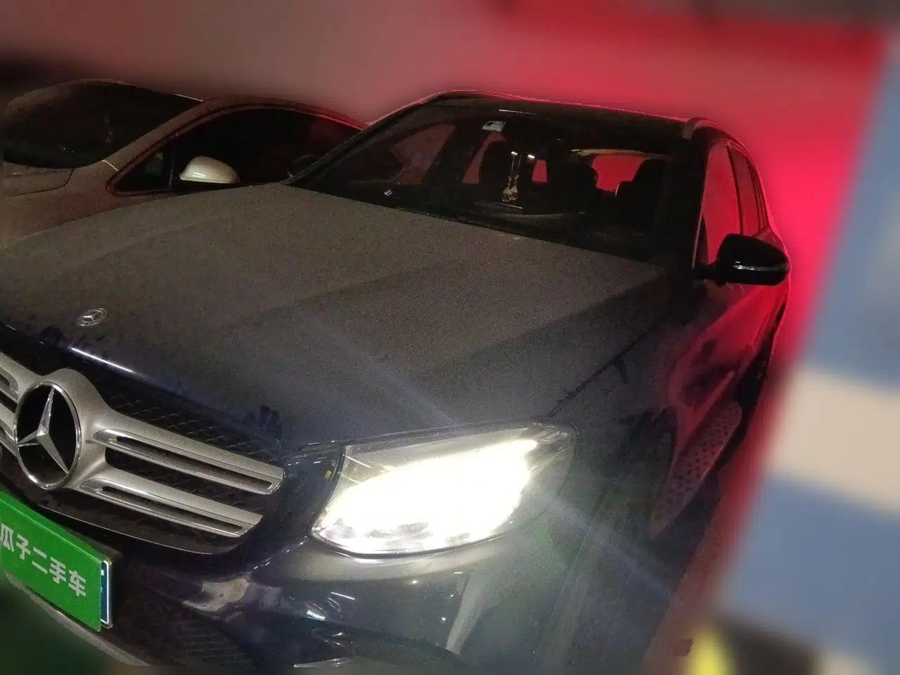 Mercedes-Benz GLC 2018 Facelifted GLC 260 4MATIC Dynamic Edition — миниатюра 1