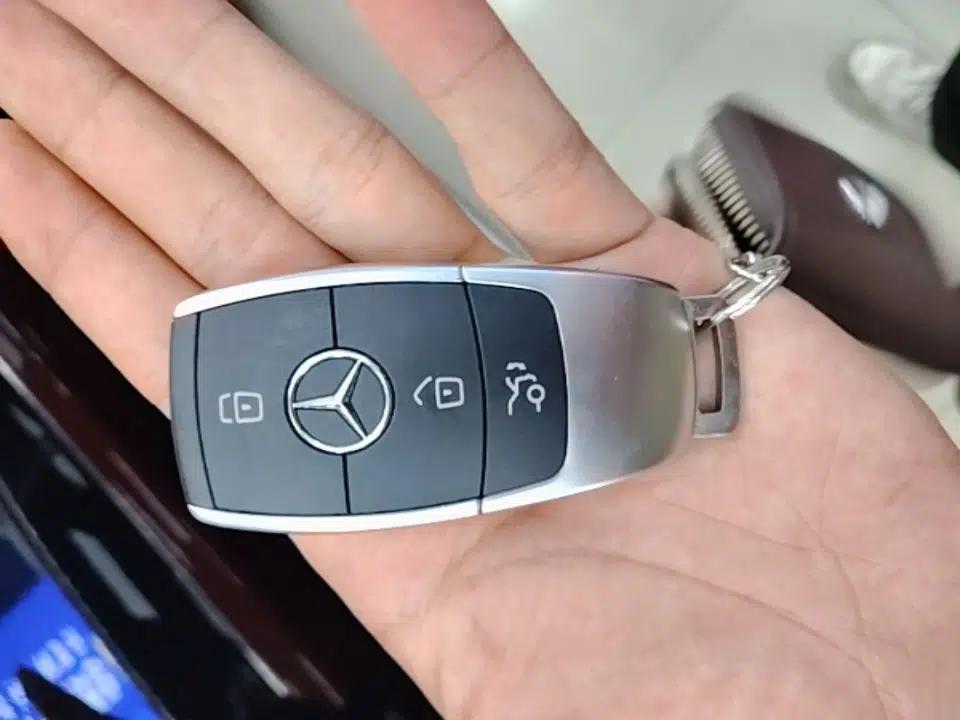Mercedes-Benz GLC 2020 Facelift GLC 260 L 4MATIC Luxury Edition — миниатюра 28