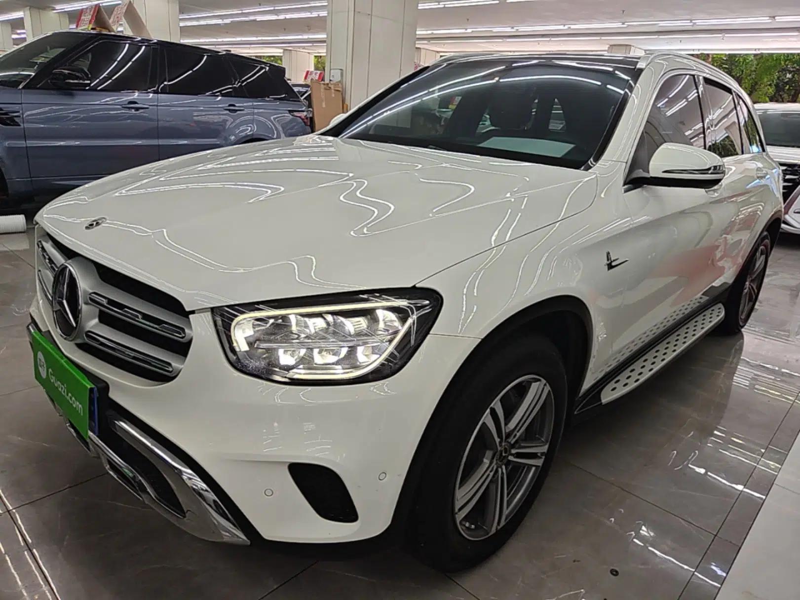 Mercedes-Benz GLC 2020 Facelifted GLC 260 L 4MATIC Dynamic Edition — миниатюра 1