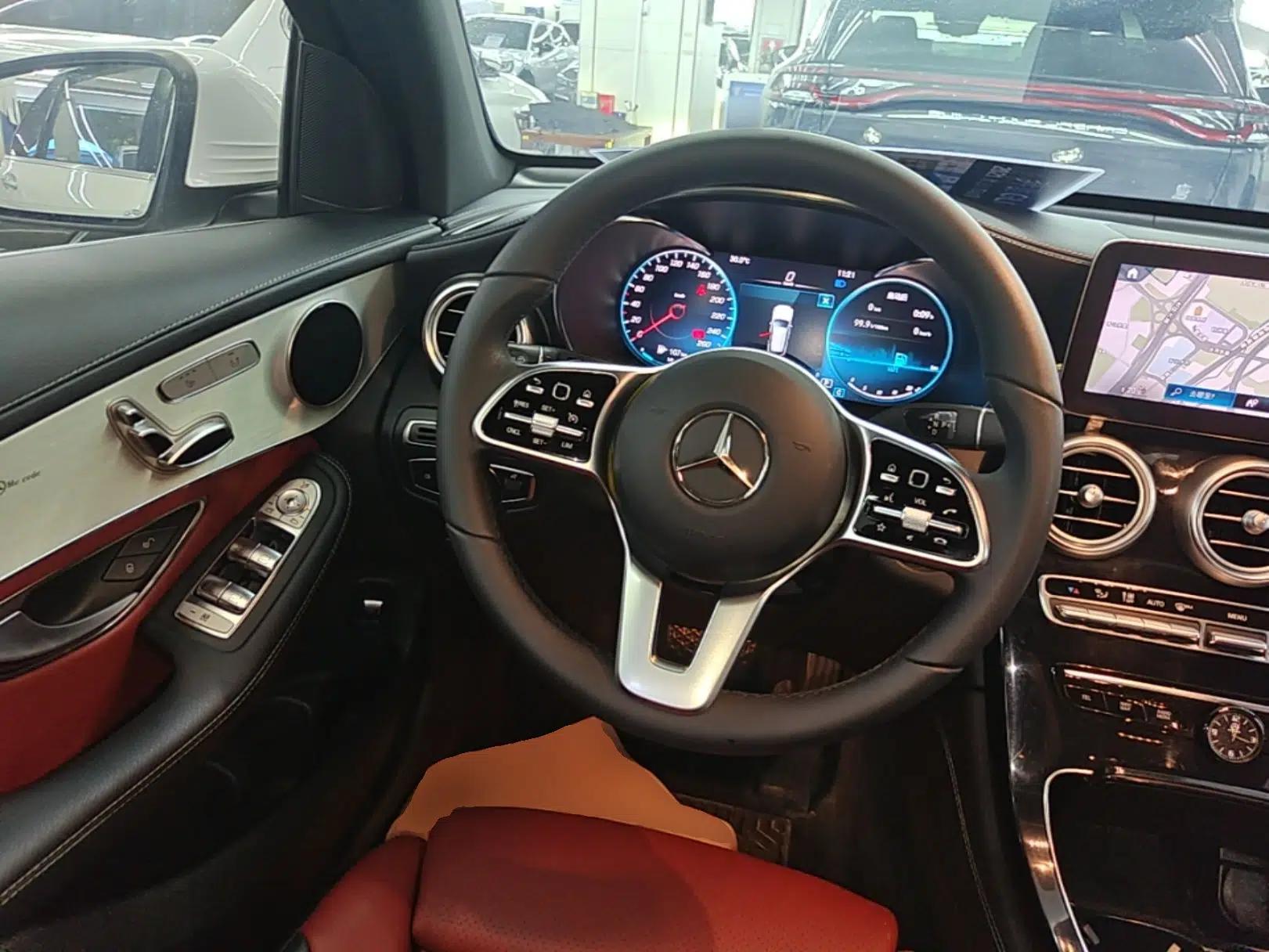 Mercedes-Benz GLC 2020 Facelifted GLC 260 L 4MATIC Dynamic Edition — миниатюра 13