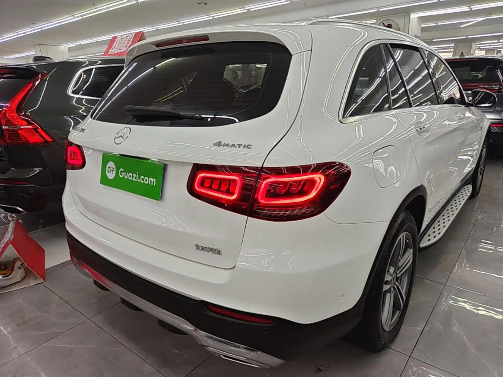 Mercedes-Benz GLC 2020 Facelifted GLC 260 L 4MATIC Dynamic Edition — миниатюра 6
