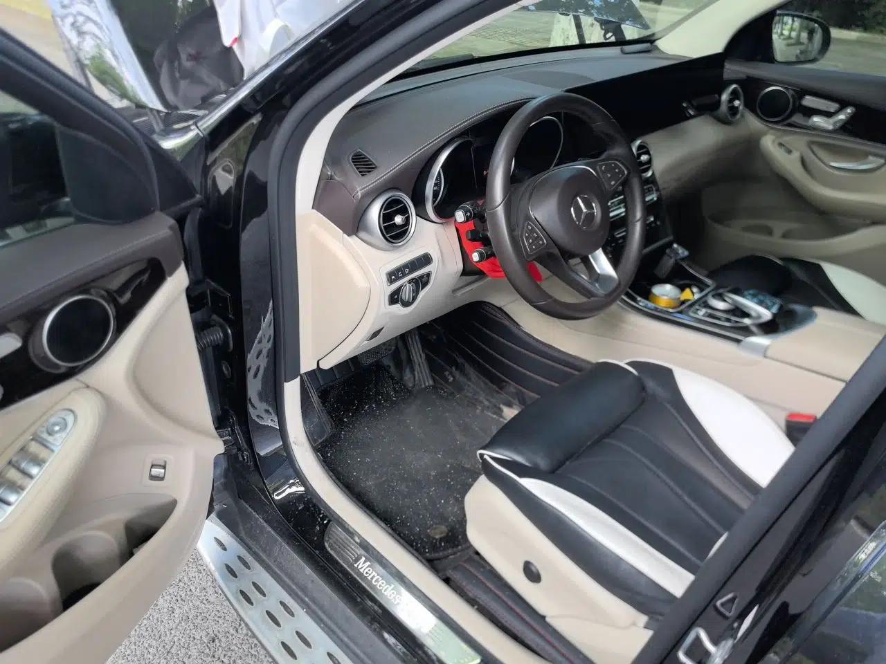 Mercedes-Benz GLC 2019 Facelift GLC 260 L 4MATIC Luxury Model — миниатюра 16