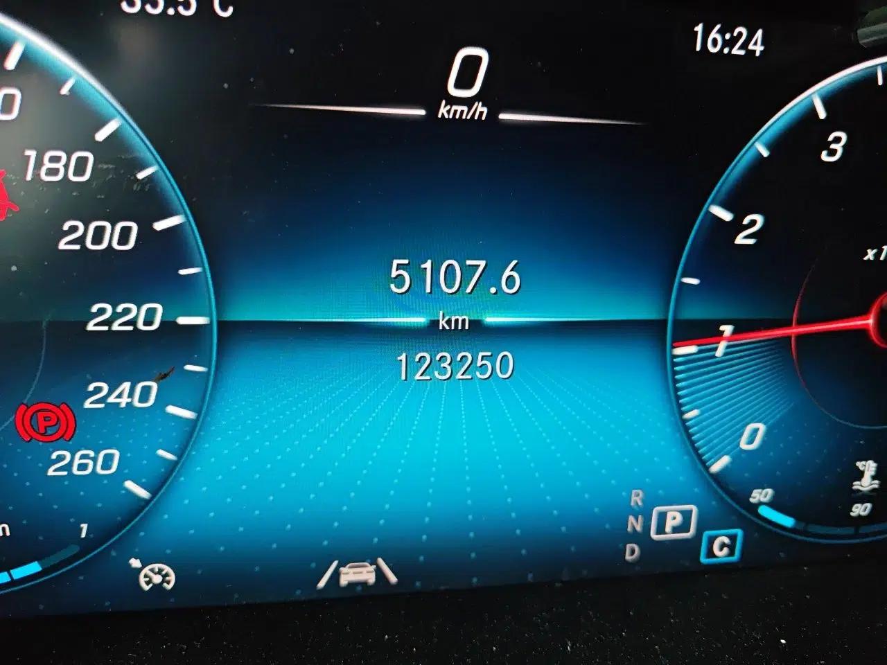 Mercedes-Benz GLC 2020 GLC 300 L 4MATIC Dynamic Edition — миниатюра 12