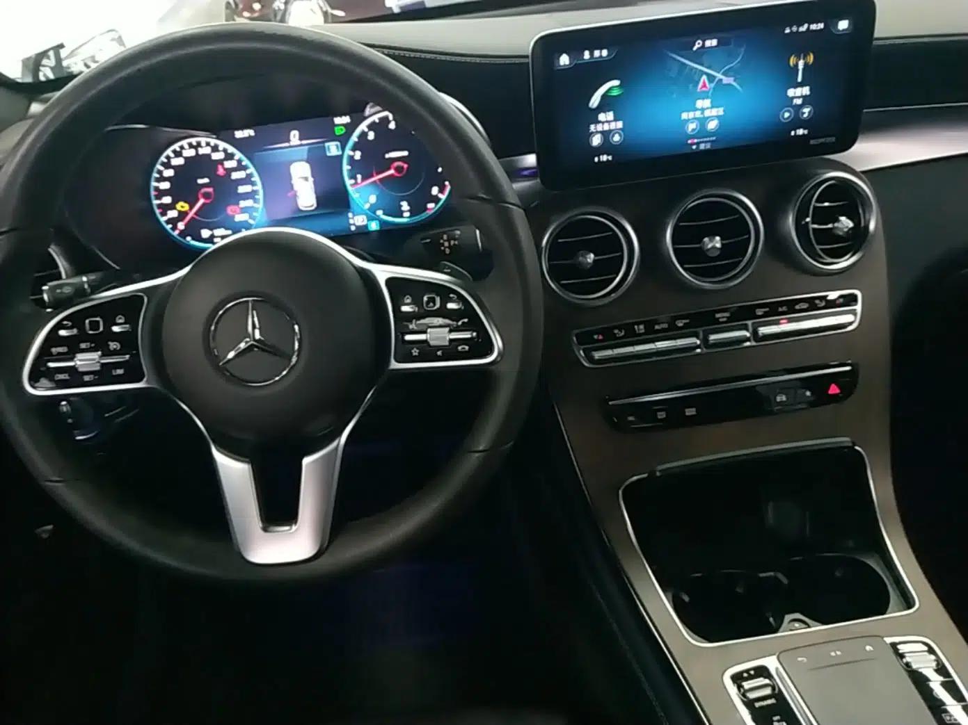 Mercedes-Benz GLC 2021 GLC 260 L 4MATIC Luxury Model — миниатюра 24