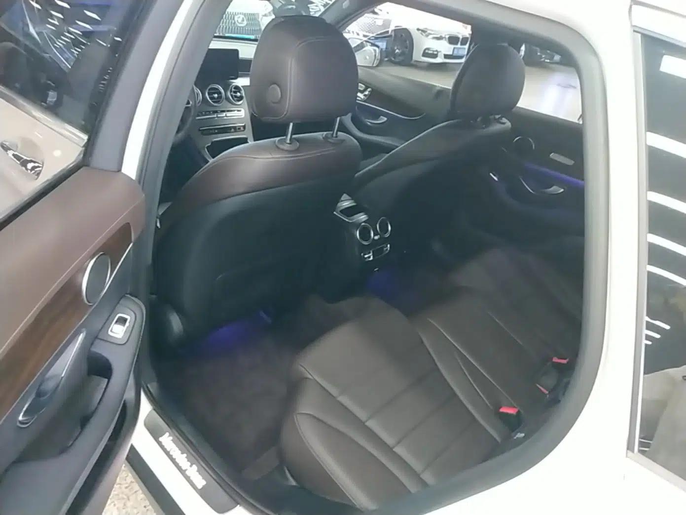 Mercedes-Benz GLC 2021 GLC 260 L 4MATIC Luxury Model — миниатюра 28