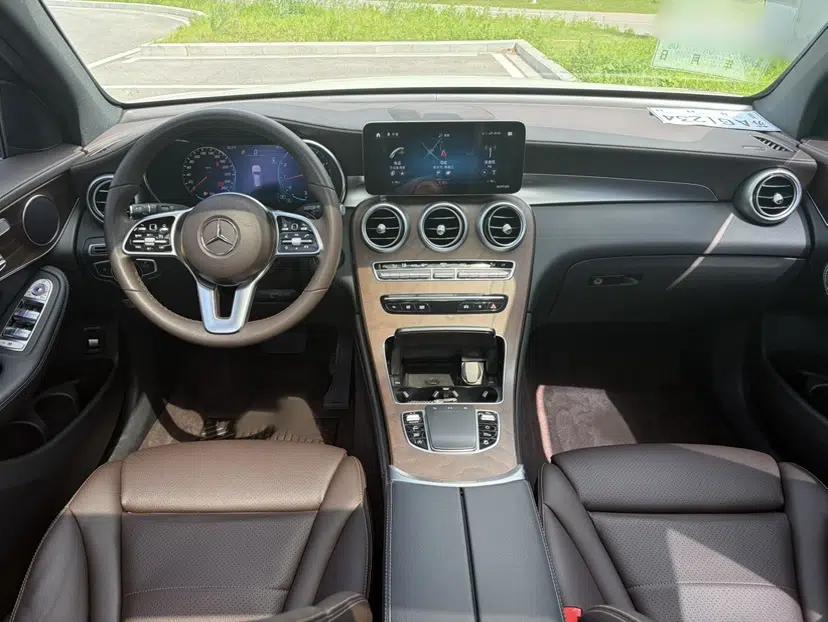 Mercedes-Benz GLC 2021 GLC 260 L 4MATIC Luxury Model — миниатюра 38