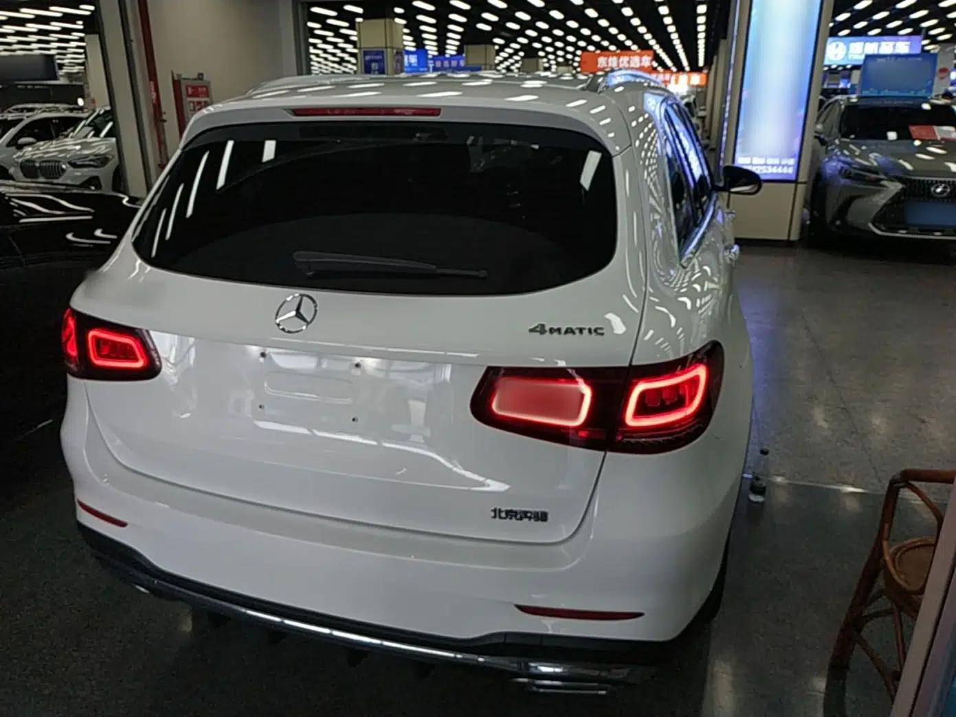 Mercedes-Benz GLC 2021 GLC 260 L 4MATIC Luxury Model — миниатюра 6