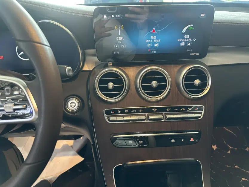 Mercedes-Benz GLC 2021 GLC 300 L 4MATIC Dynamic Model — миниатюра 13