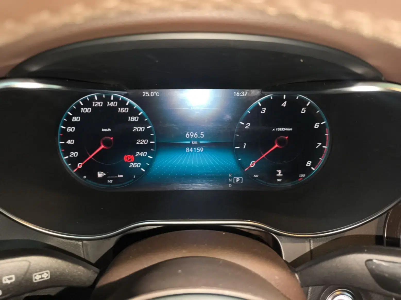 Mercedes-Benz GLC 2022 Second Facelift GLC 260 L 4MATIC Luxury Edition — миниатюра 14