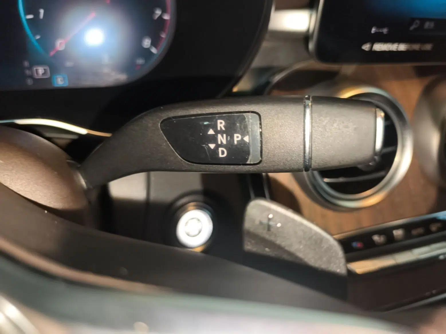 Mercedes-Benz GLC 2022 Second Facelift GLC 260 L 4MATIC Luxury Edition — миниатюра 16