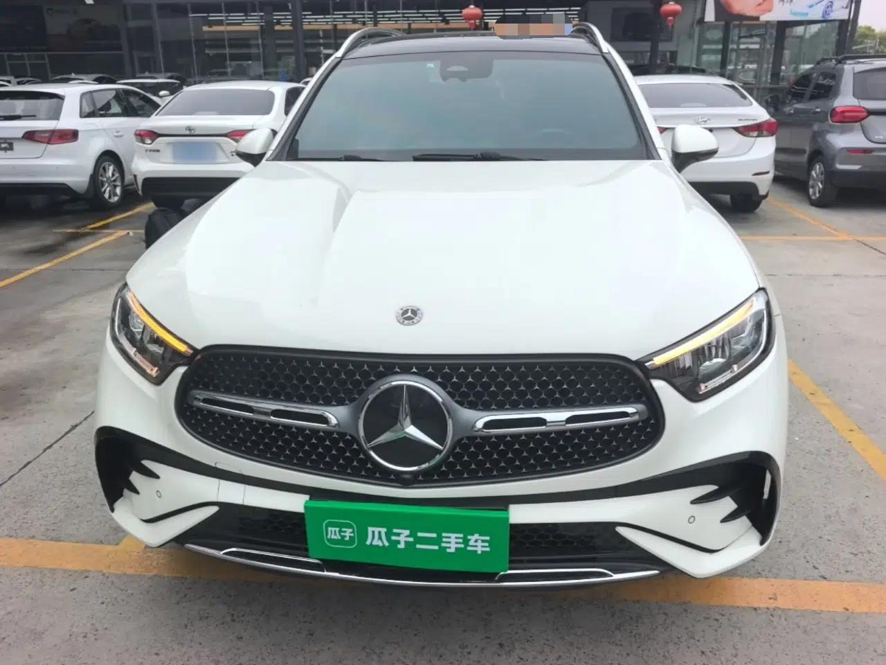 Mercedes-Benz GLC 2023 GLC 260 L 4MATIC Luxury Model 5 Seats — миниатюра 2