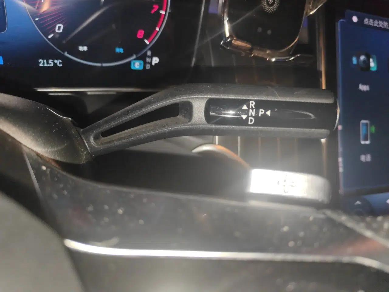 Mercedes-Benz GLC 2023 Facelift GLC 260 L 4MATIC Luxury Version 7-Seater — миниатюра 13