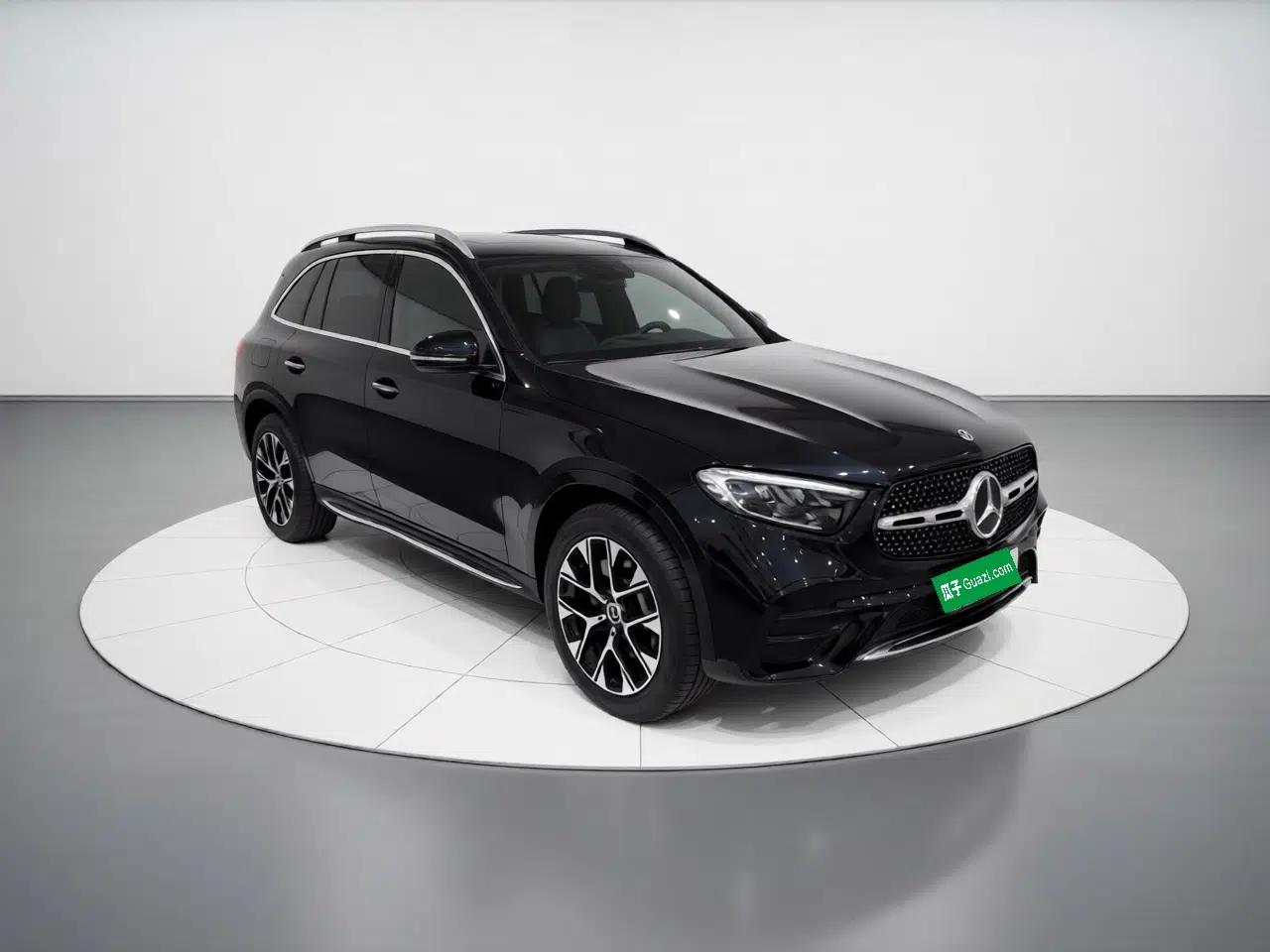 Mercedes-Benz GLC 2023 Facelift GLC 260 L 4MATIC Luxury Version 7-Seater — миниатюра 3
