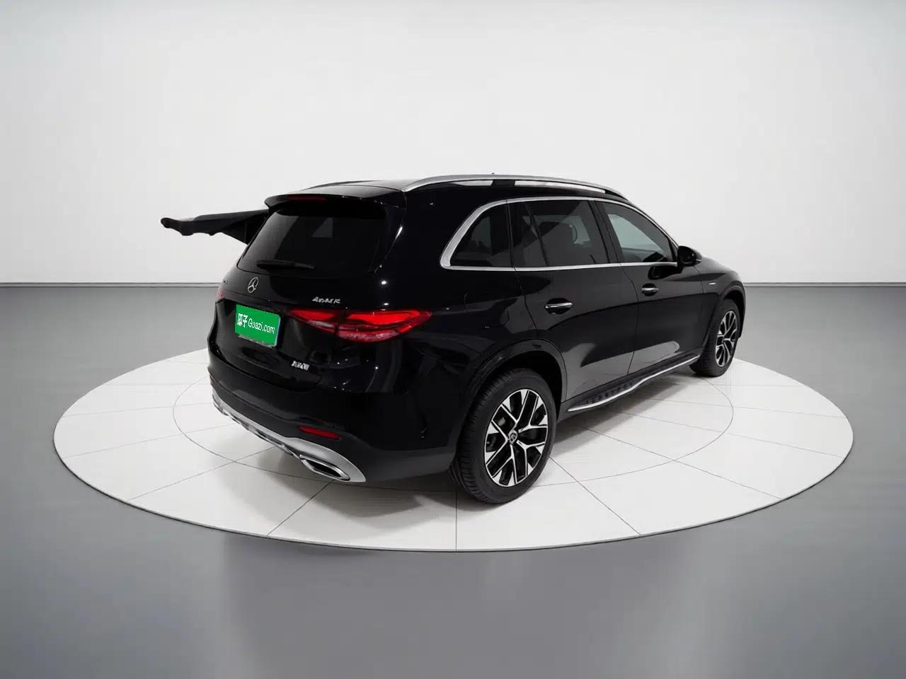 Mercedes-Benz GLC 2023 Facelift GLC 260 L 4MATIC Luxury Version 7-Seater — миниатюра 6
