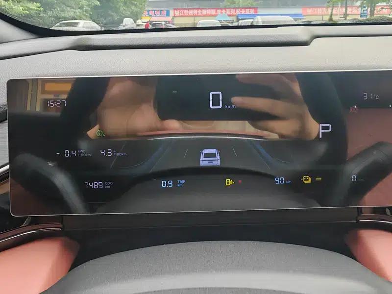 Galaxy L6 2025 1.5 EM-i DHT 60KM Starter Edition — миниатюра 8