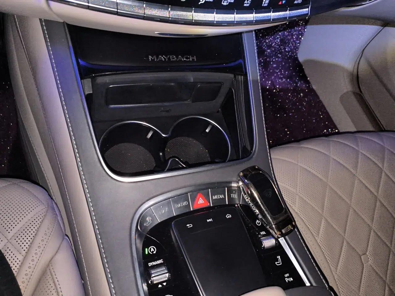 Mercedes-Benz Maybach S-Class 2019 S 680 Dual-Tone Collector's Edition — миниатюра 14