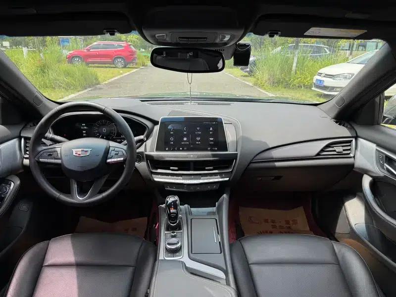 2023 Cadillac CT5 28T Luxury Standard Edition — миниатюра 13