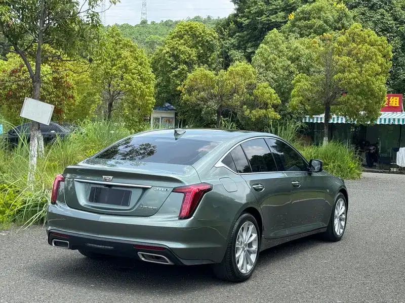 2023 Cadillac CT5 28T Luxury Standard Edition — миниатюра 7