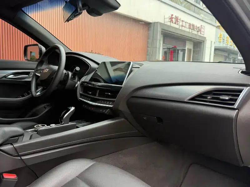 2022 Cadillac CT5 28T Luxury — миниатюра 9