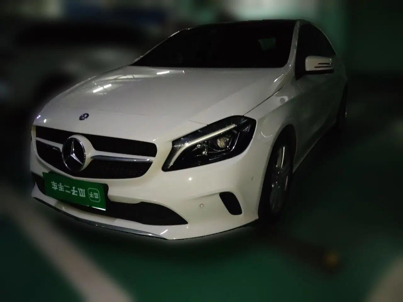 Mercedes-Benz A-Class 2016 A 200 Dynamic Edition — миниатюра 1