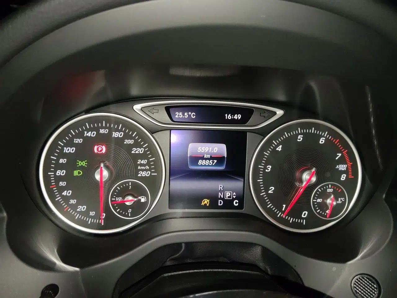 Mercedes-Benz A-Class 2016 A 200 Dynamic Edition — миниатюра 12