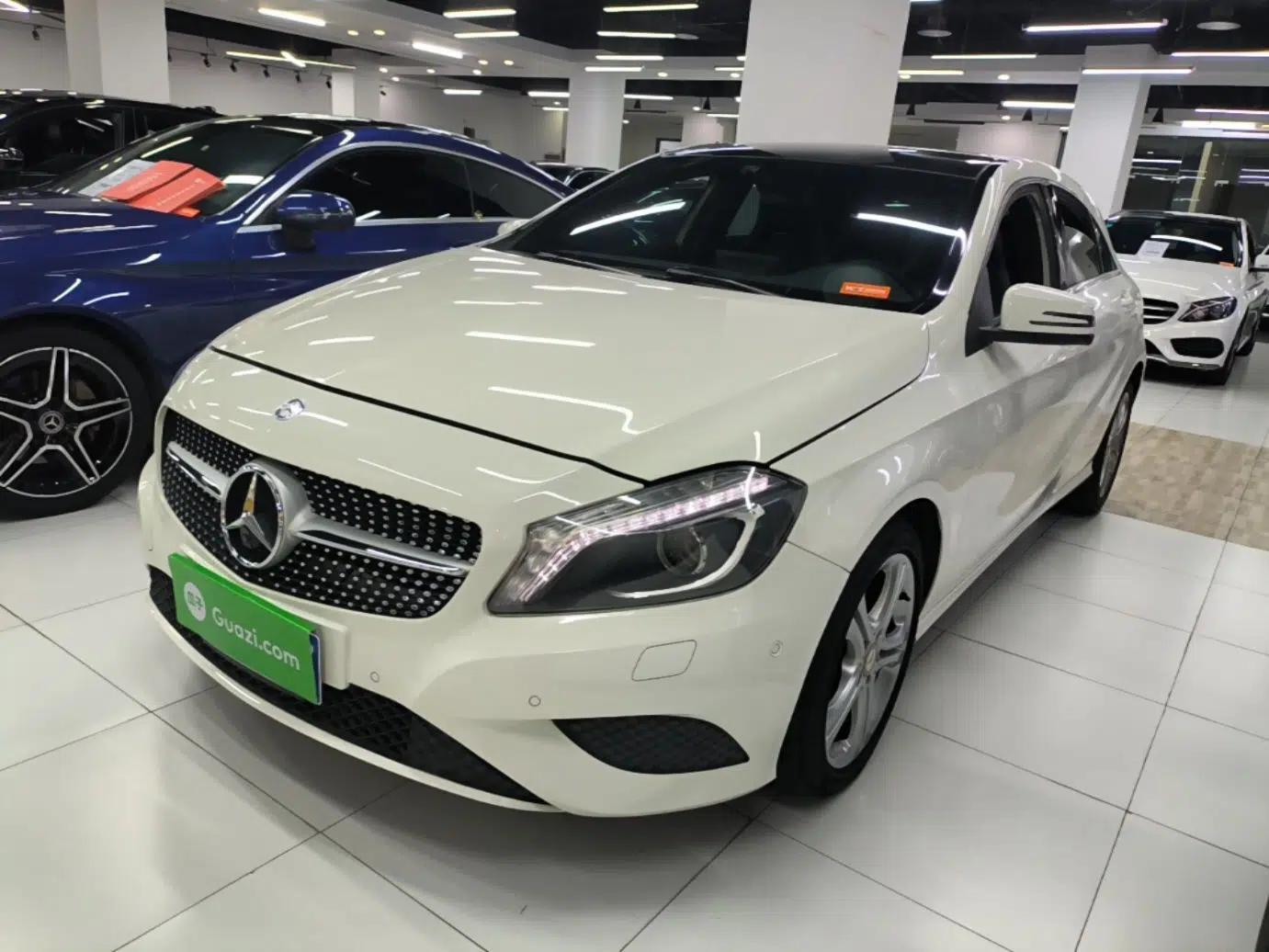 Mercedes-Benz A-Class 2015 A 180 — миниатюра 1