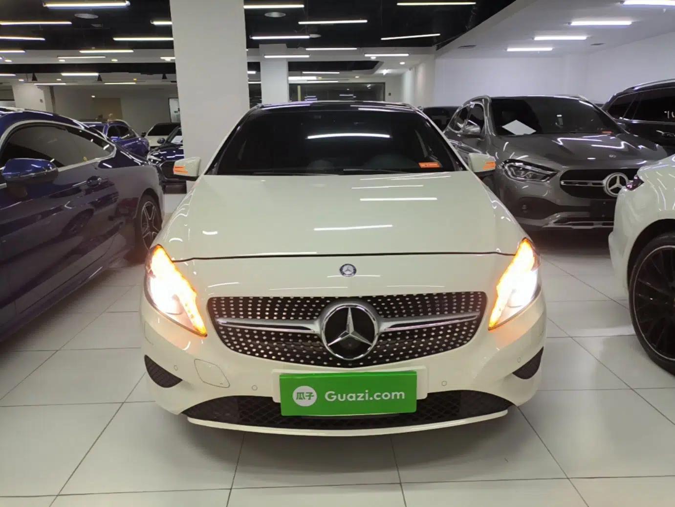 Mercedes-Benz A-Class 2015 A 180 — миниатюра 2