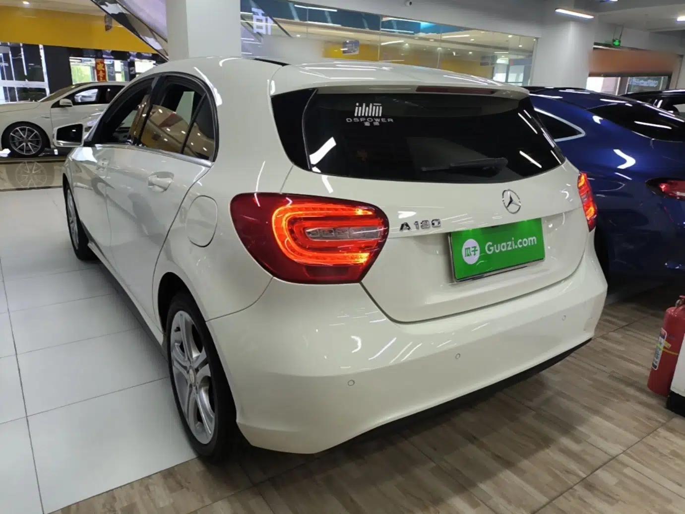 Mercedes-Benz A-Class 2015 A 180 — миниатюра 4