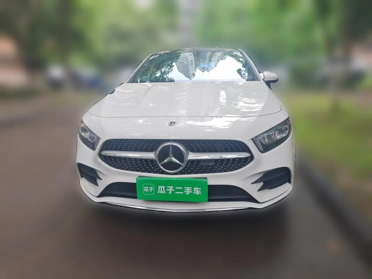 Mercedes-Benz A-Class 2020 Restyled A 200 L Sport Sedan Fashion Version — миниатюра 2
