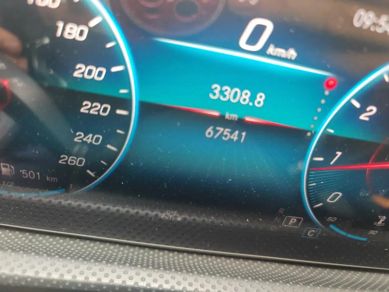 Mercedes-Benz A-Class 2020 Restyled A 200 L Sport Sedan Fashion Version — миниатюра 12
