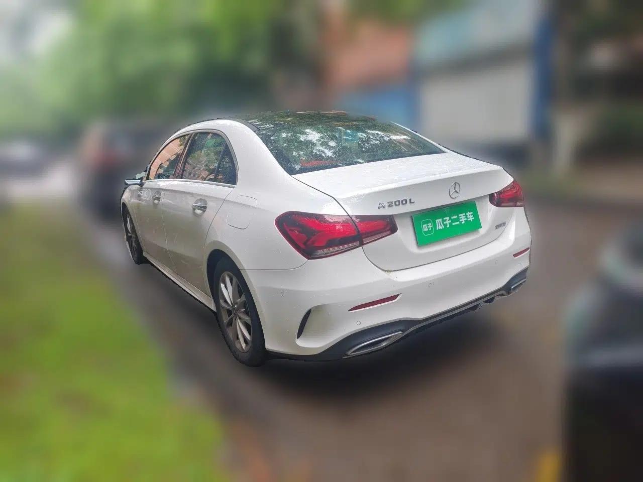Mercedes-Benz A-Class 2020 Restyled A 200 L Sport Sedan Fashion Version — миниатюра 4