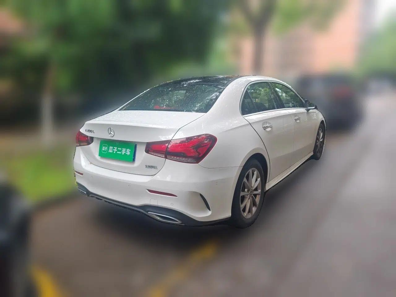Mercedes-Benz A-Class 2020 Restyled A 200 L Sport Sedan Fashion Version — миниатюра 6