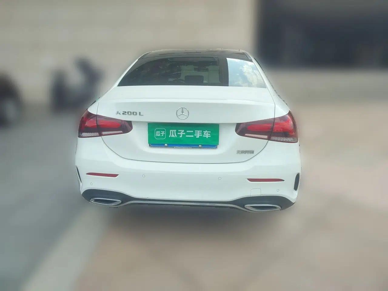Mercedes-Benz A-Class 2020 A 200 L Sport Sedan — миниатюра 5