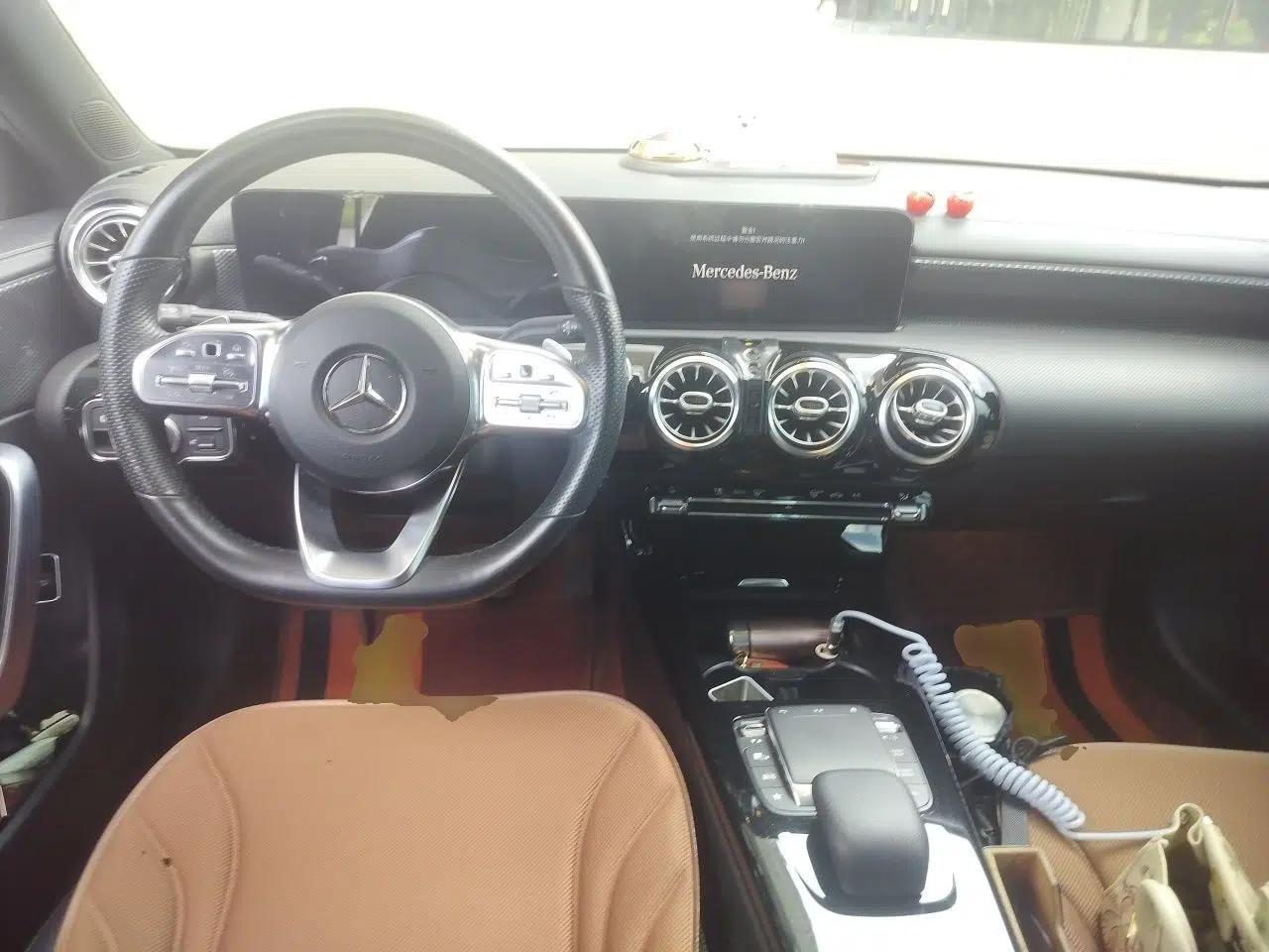 Mercedes-Benz A-Class 2020 A 200 L Sport Sedan — миниатюра 9