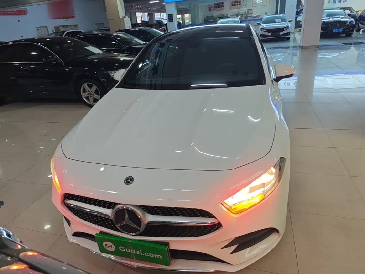 Mercedes-Benz A-Class 2020 Second Facelift A 180 L Sport Sedan — миниатюра 2